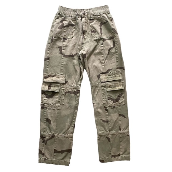 Lioness Pants - Lioness | Camouflage utility Y2K cargo pants